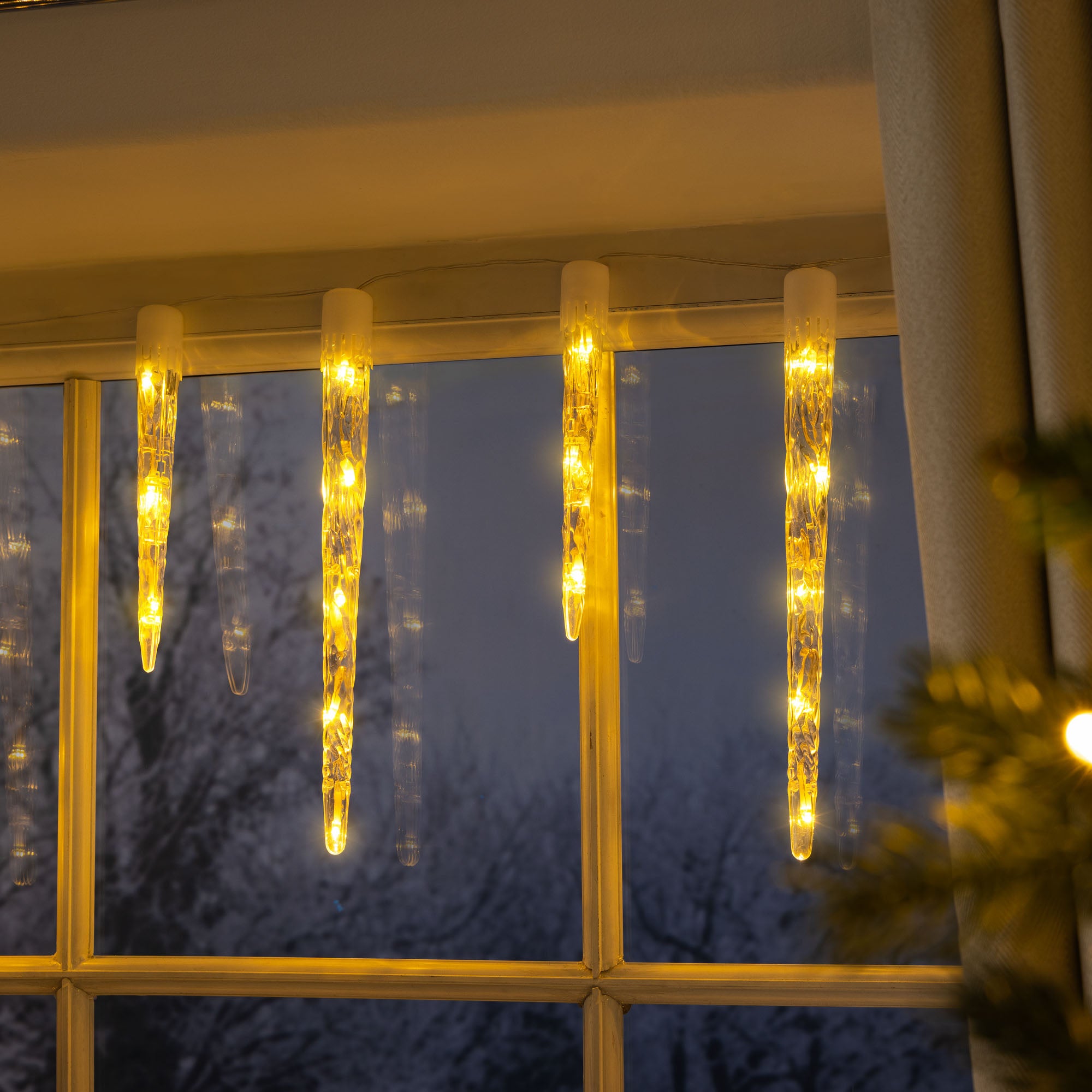 #colour_warm white