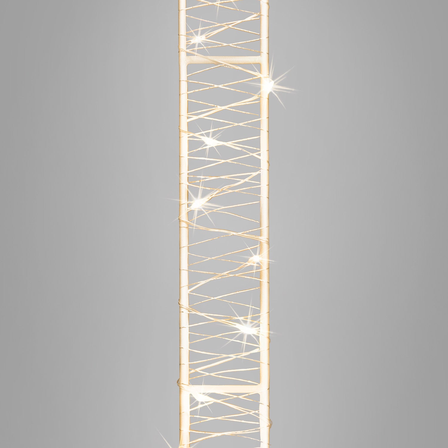 #colour_warm white