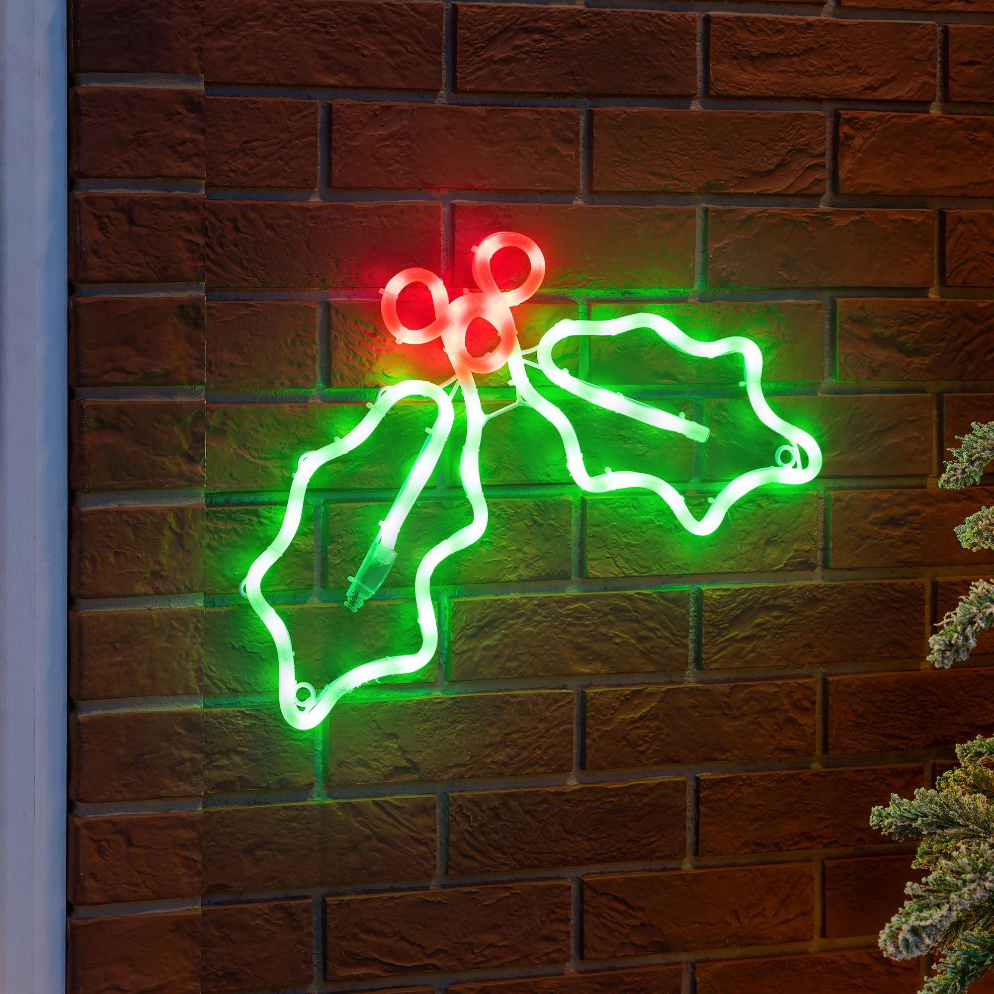 Holly & Berry Christmas Light (32cm)
