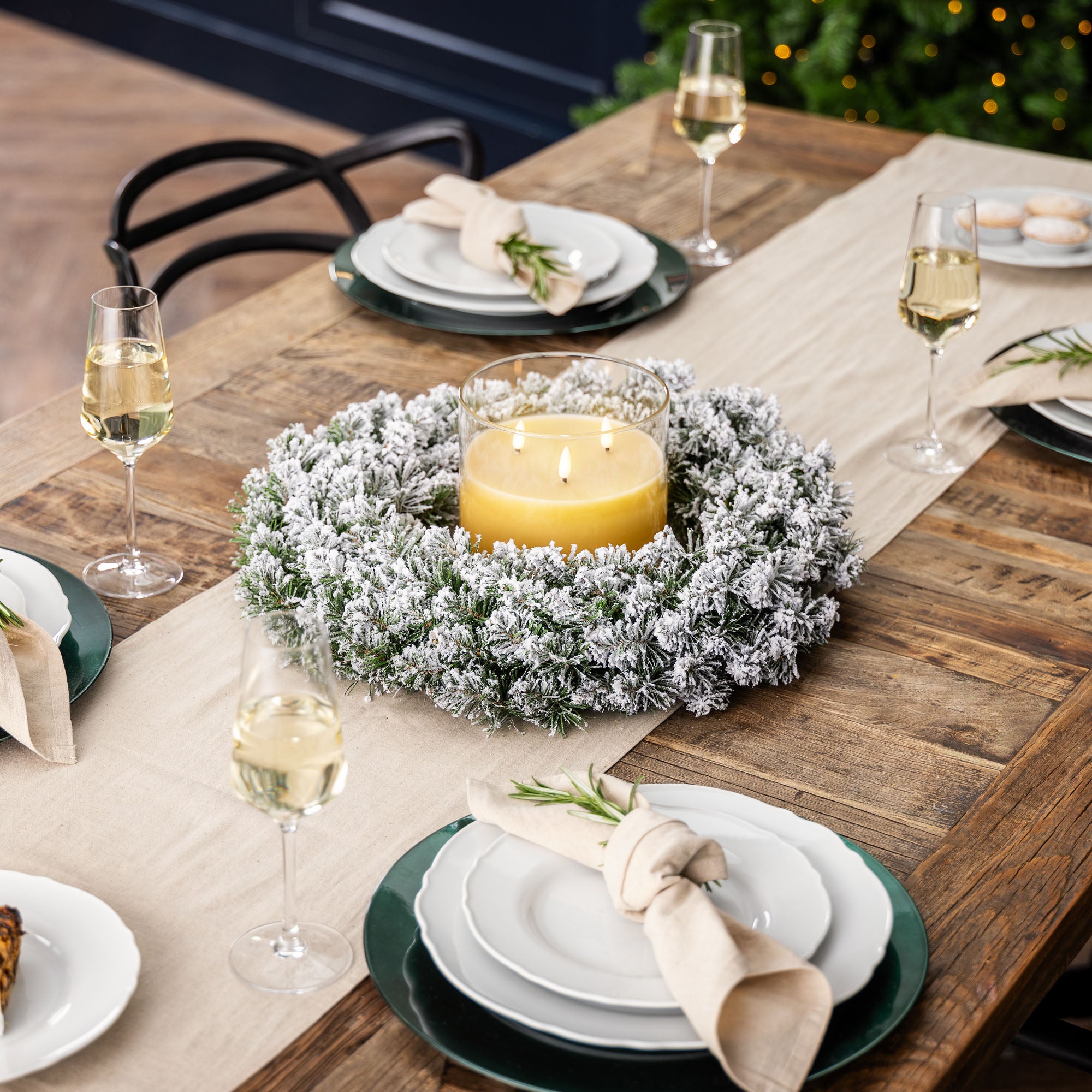 #Lighting Options_Unlit Wreath