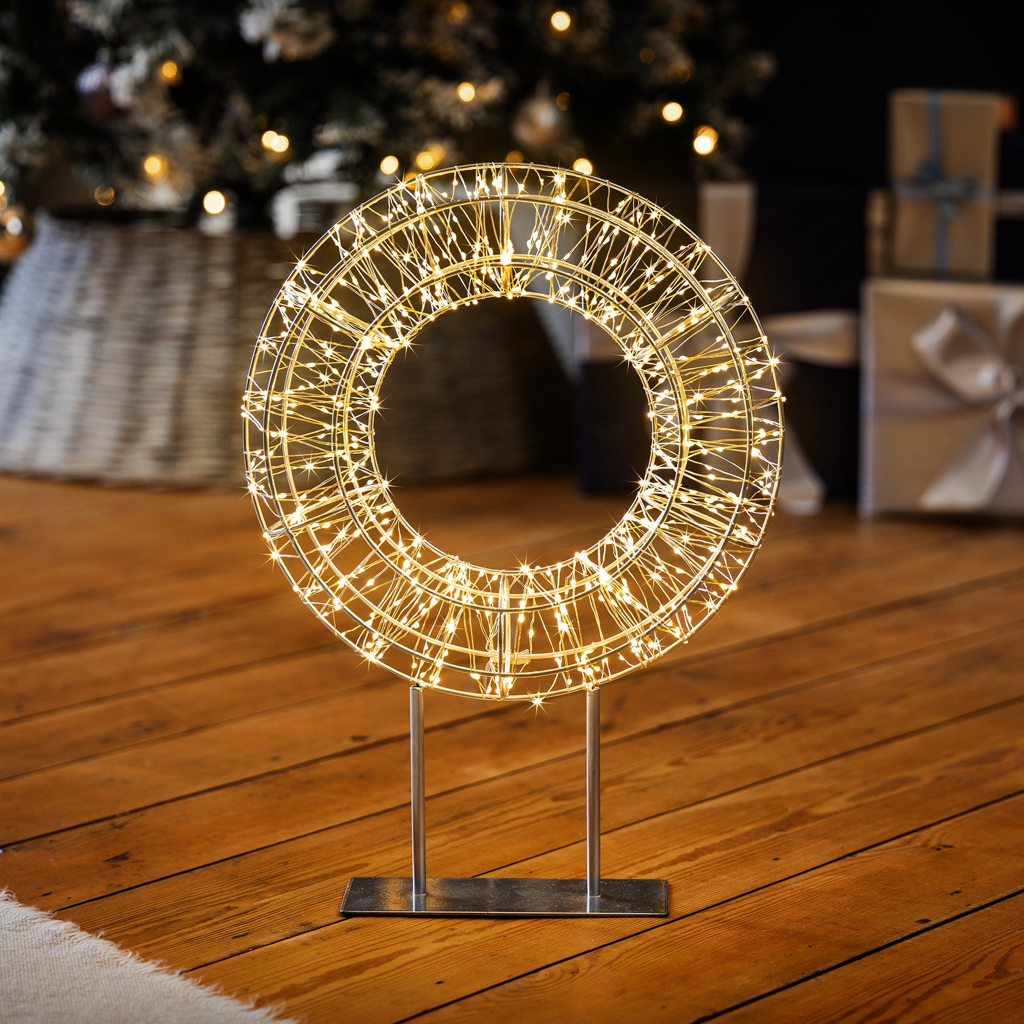 Micro LED Christmas Wreath with Stand