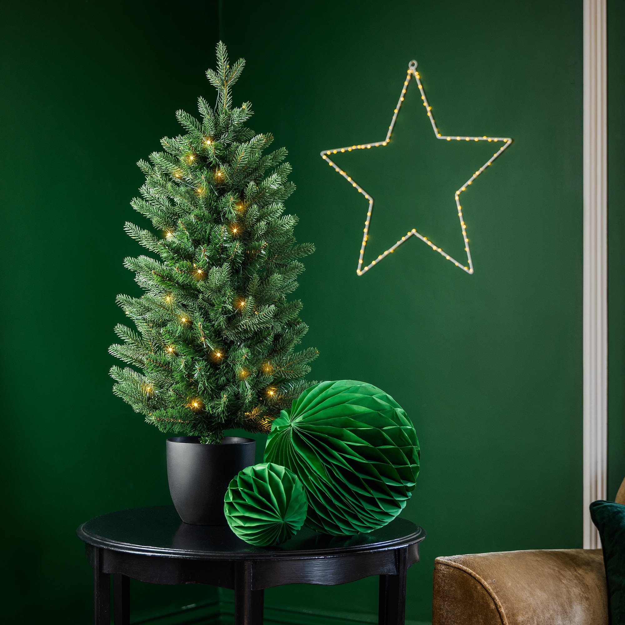 Pre-Lit Arber Fir Christmas Tree