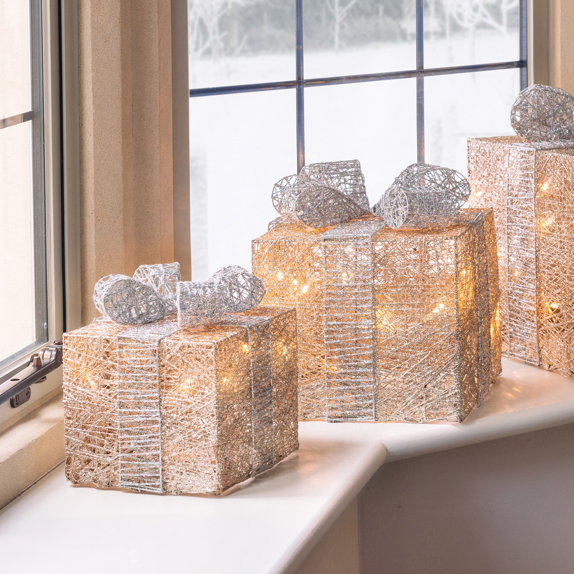 #colour_champagne & silver