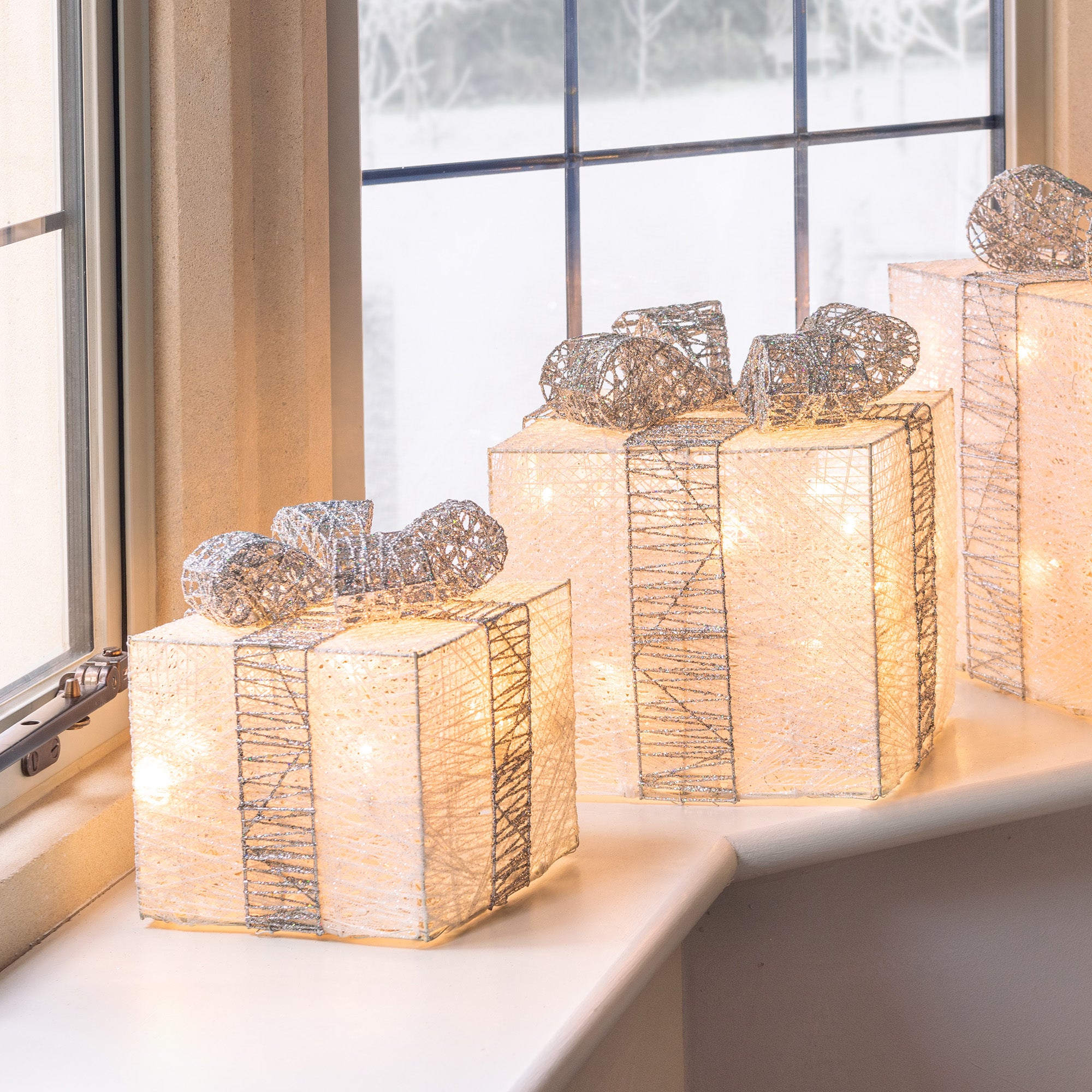 #colour_white & silver