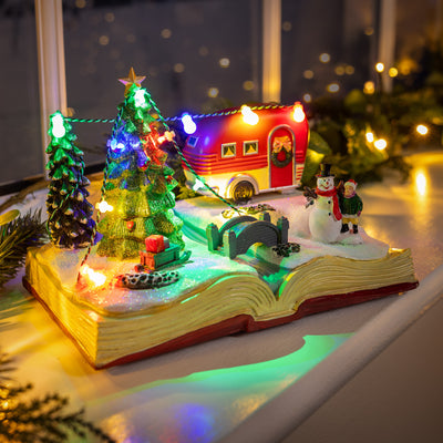 Musical Christmas Scene