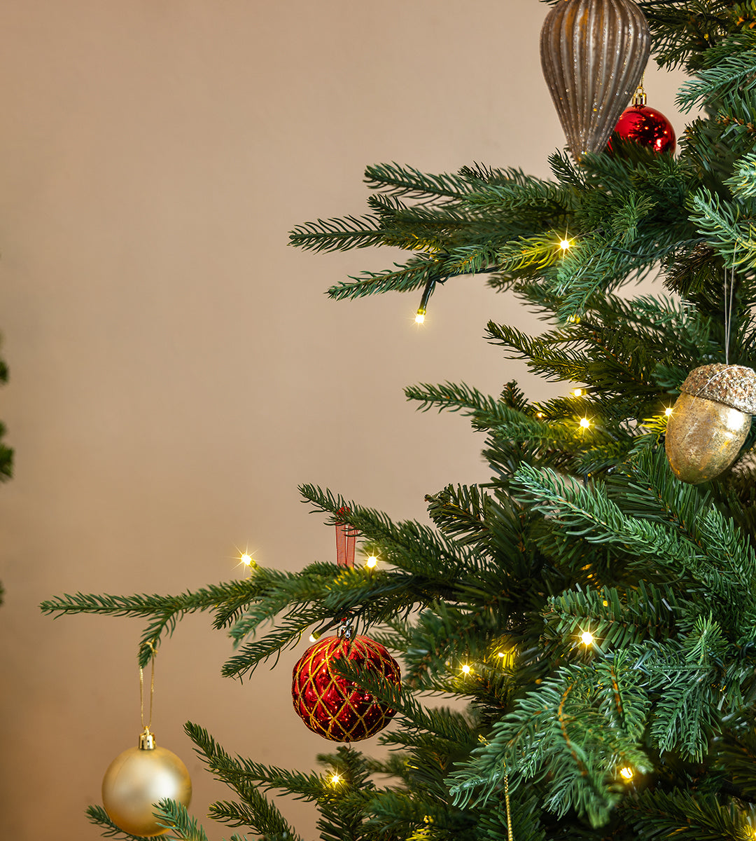 Benefits of an Artificial Christmas Tree