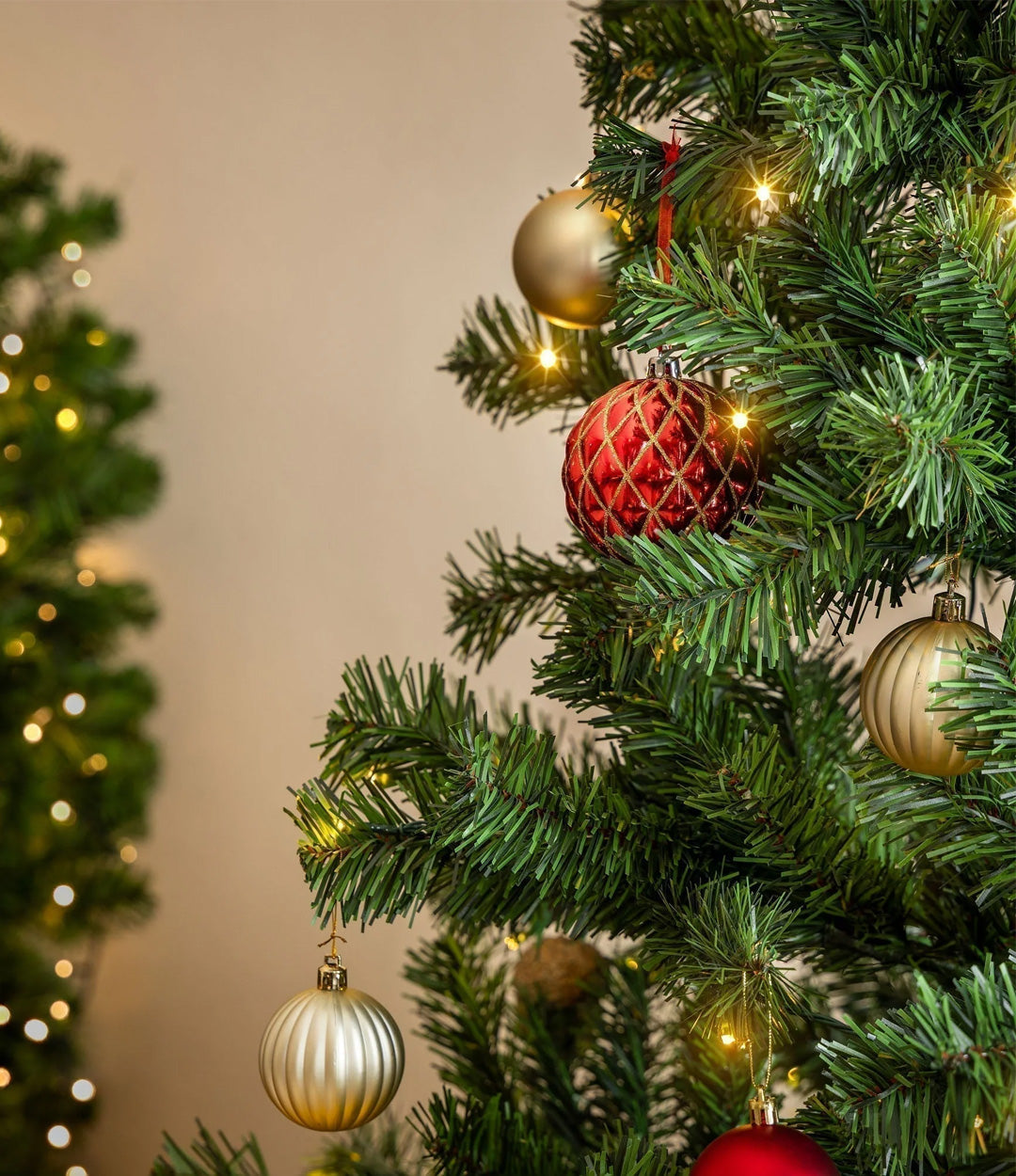 Buying Guide: Artificial Christmas Trees