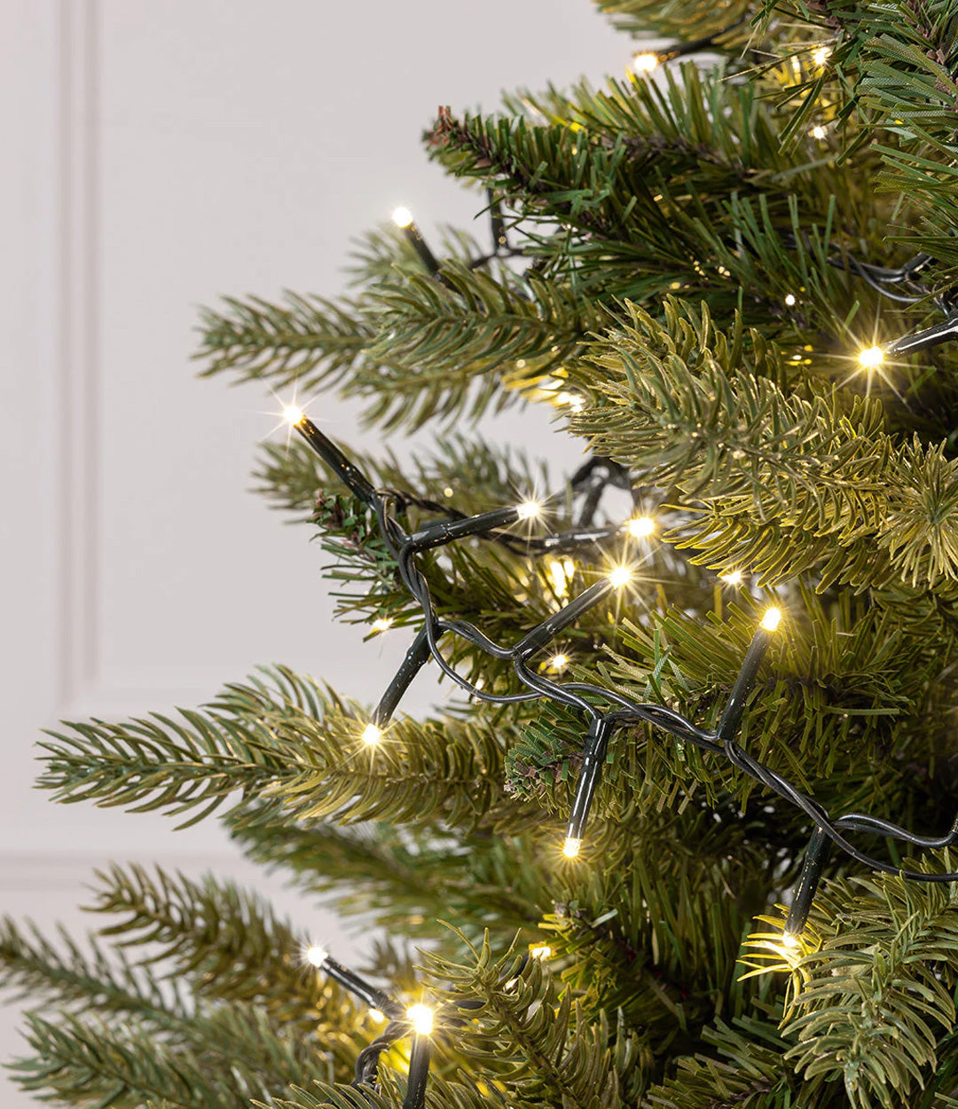 How Many Lights Do You Need for Your Christmas Tree?