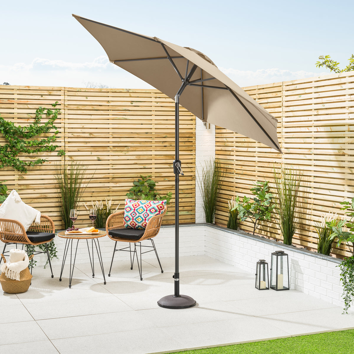 Crank & Tilt Parasol – 2.4m