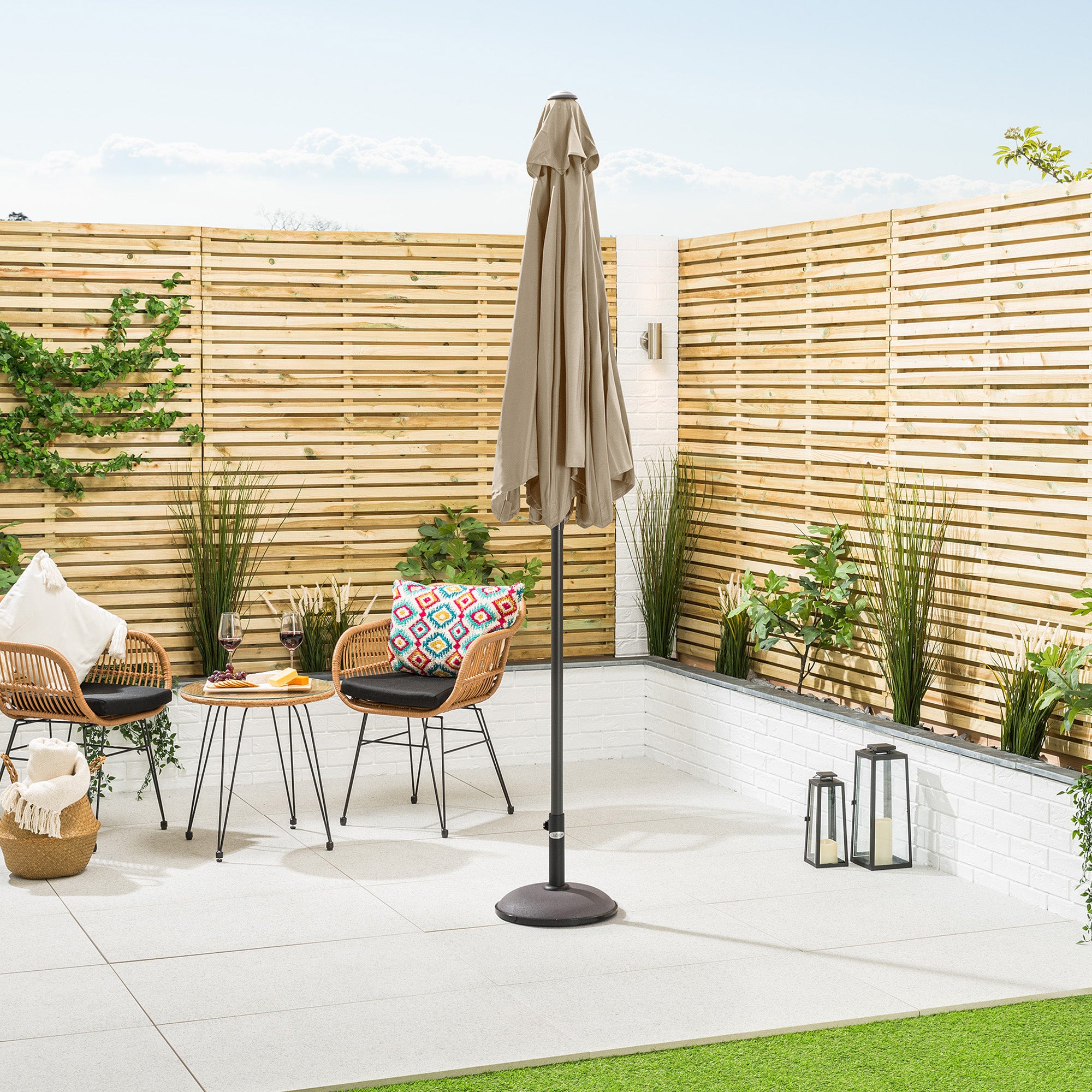 2.4m Parasol with Crank | Christow