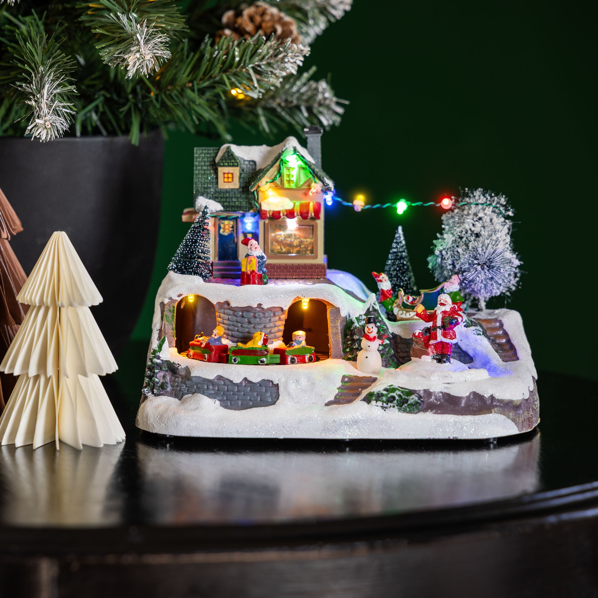 #style_santa's toyshop