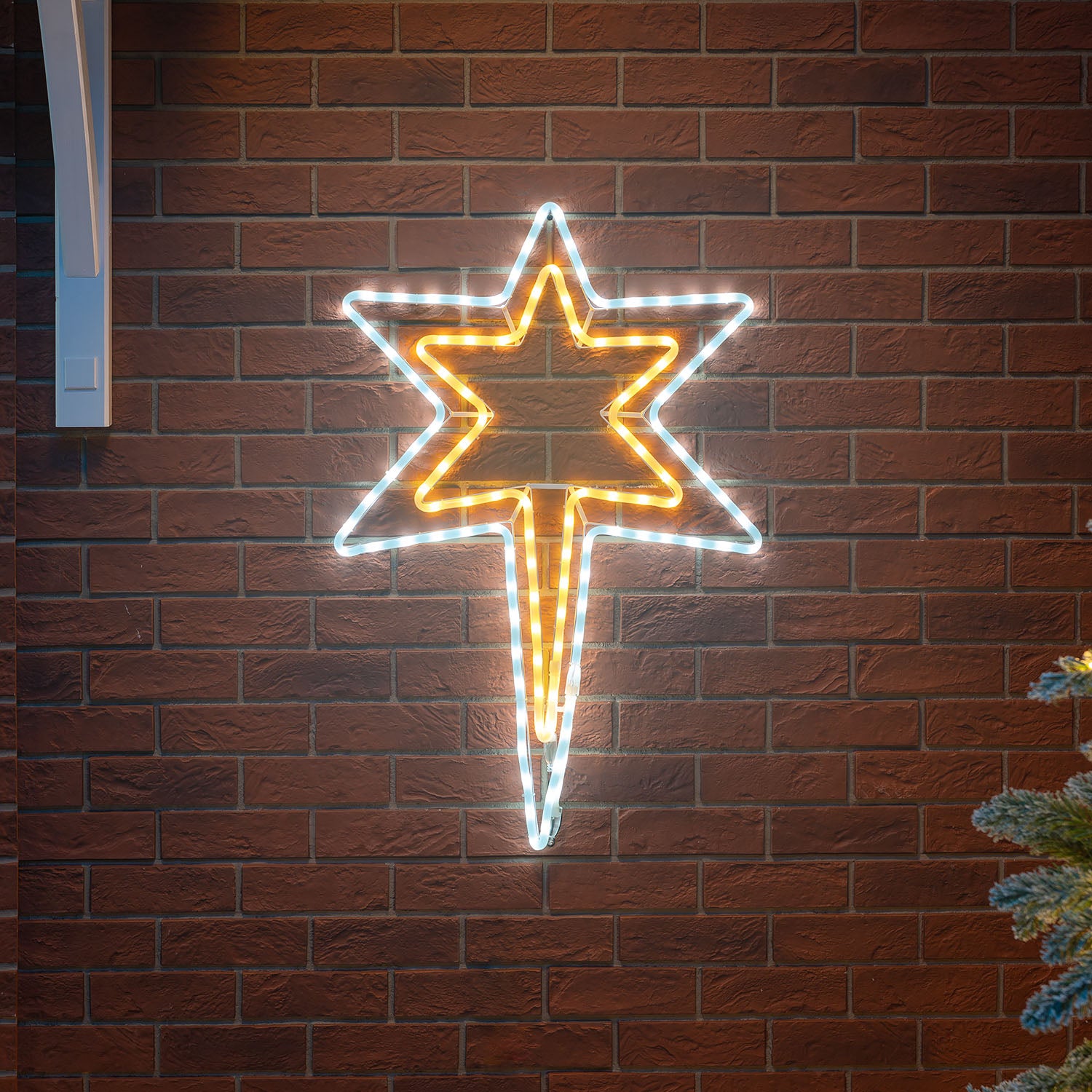 North Star Christmas Wall Light (82cm)