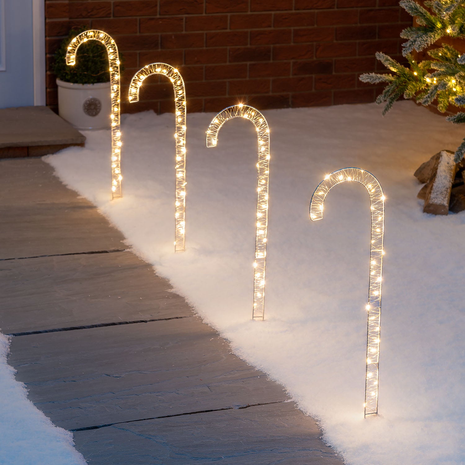 #colour_warm white