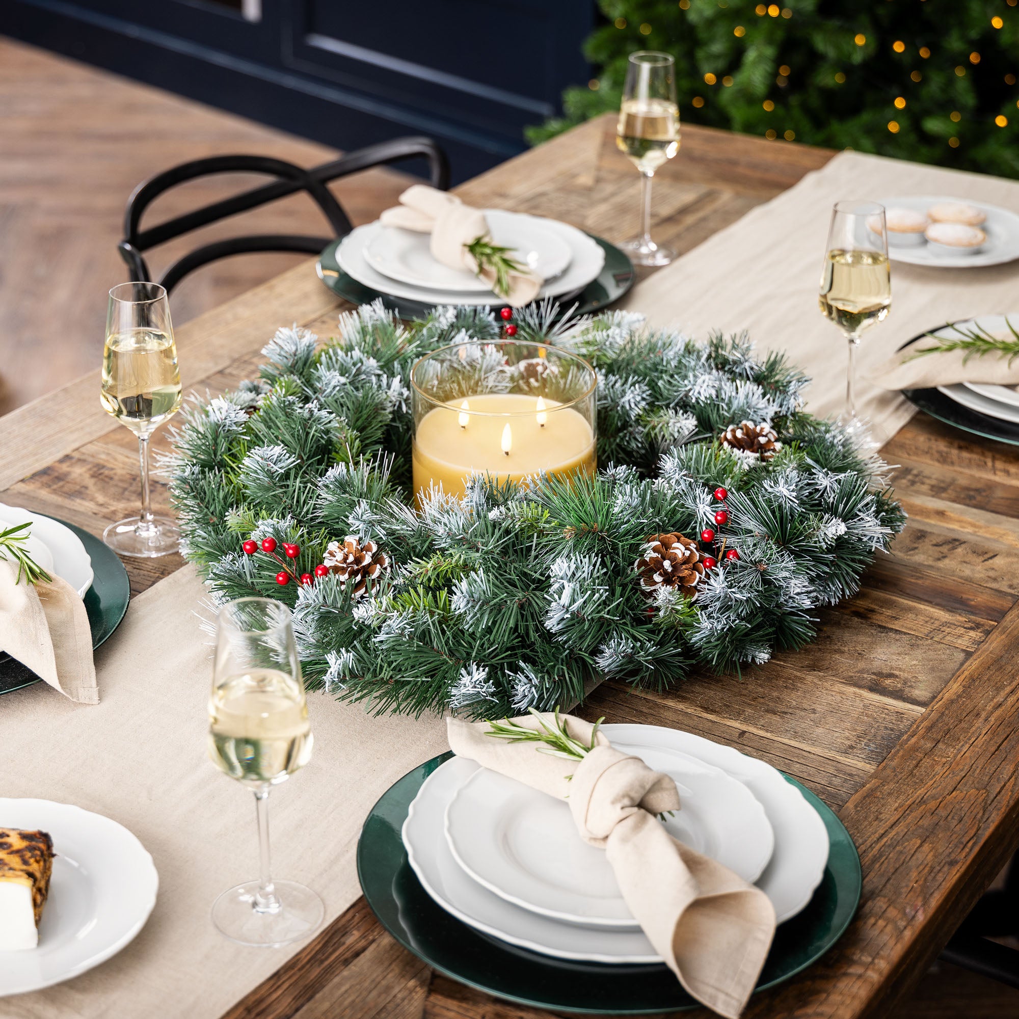 #Lighting Options_Unlit wreath