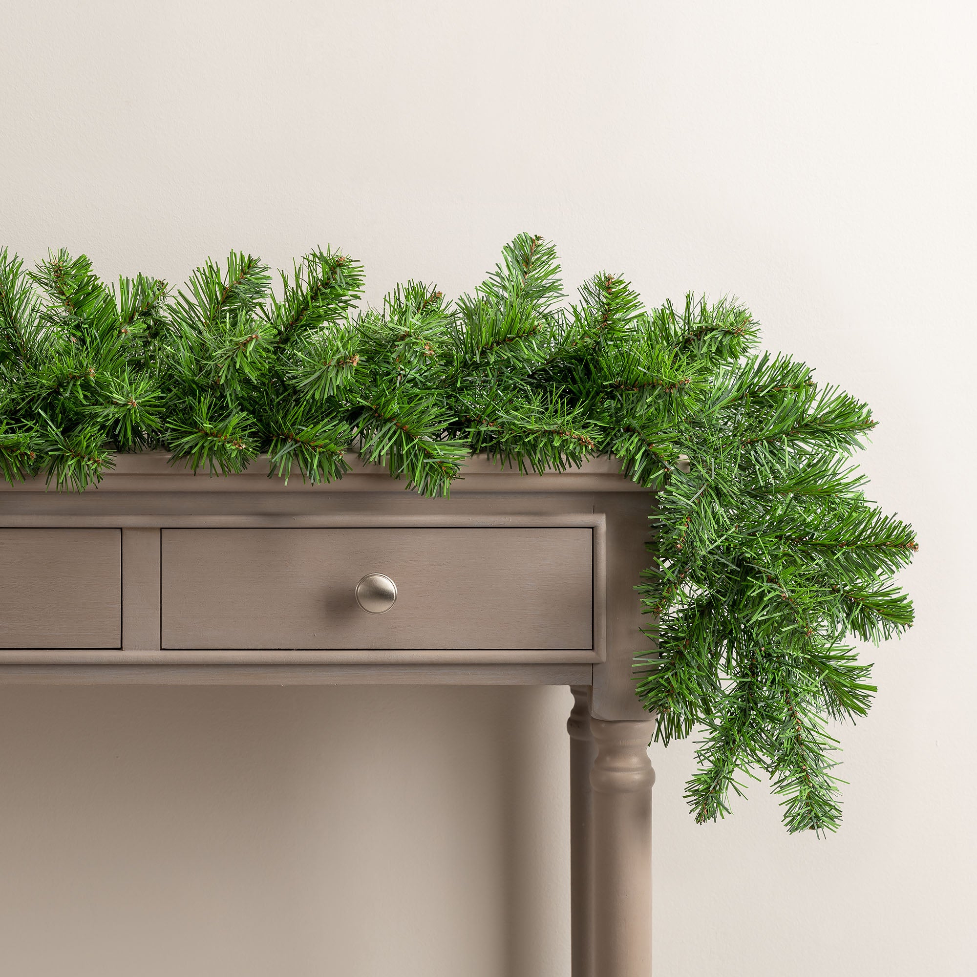 #Lighting Options_Unlit Garland