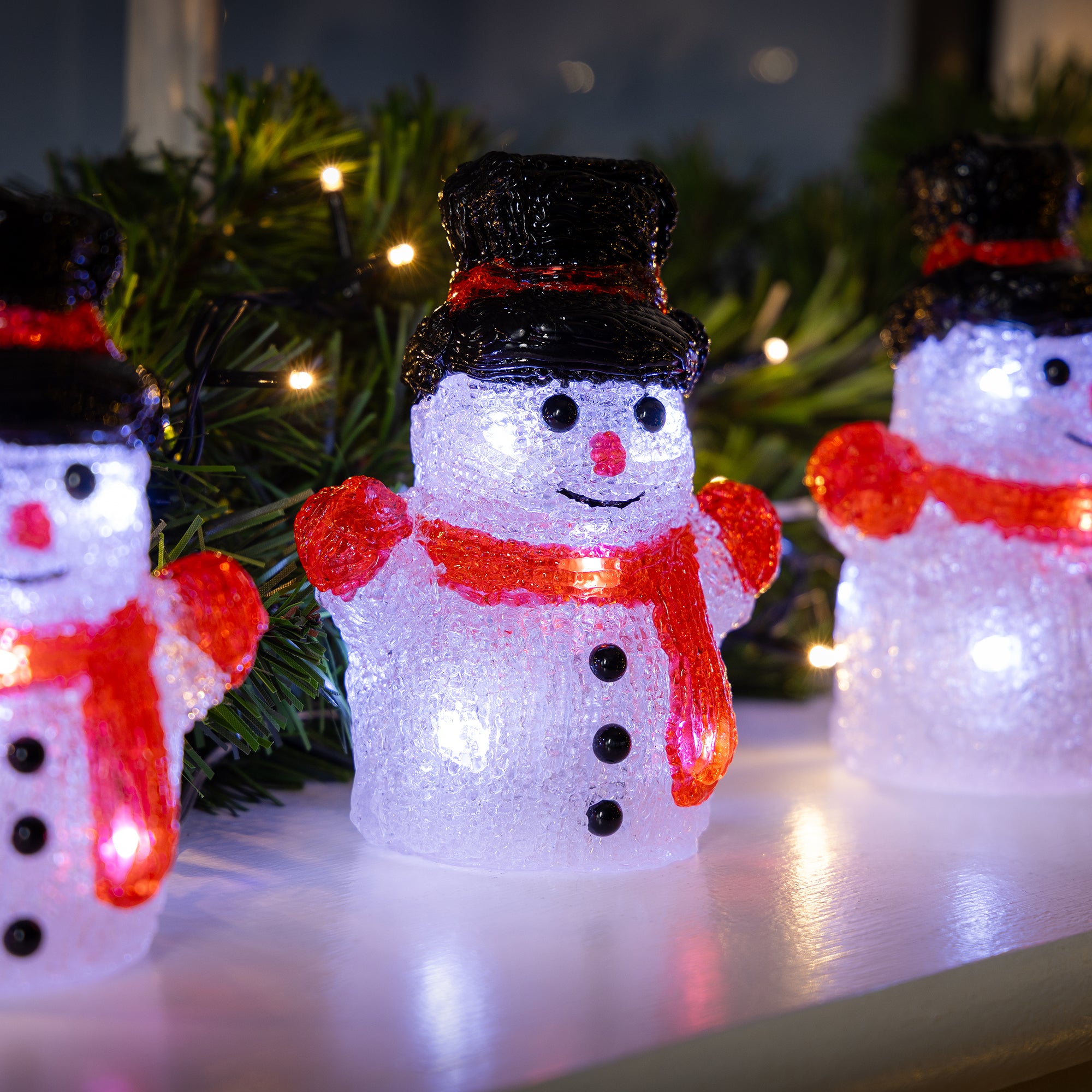 Acrylic Light Up Snowmen (Set of 5) | Christow