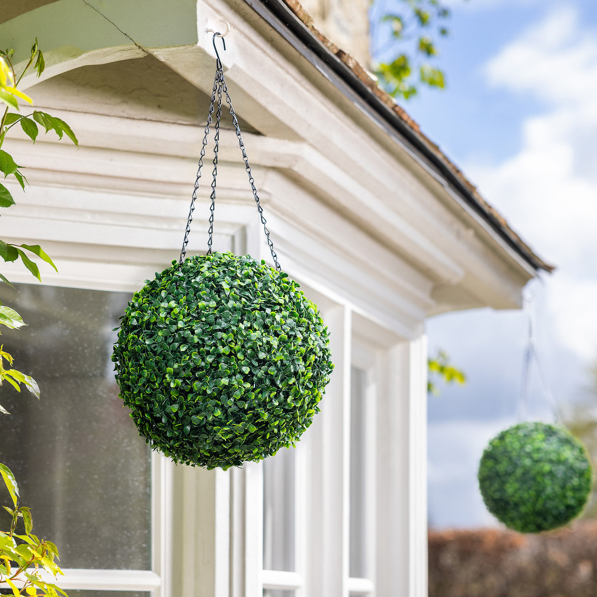 Artificial Boxwood Topiary Balls – 2 Pack