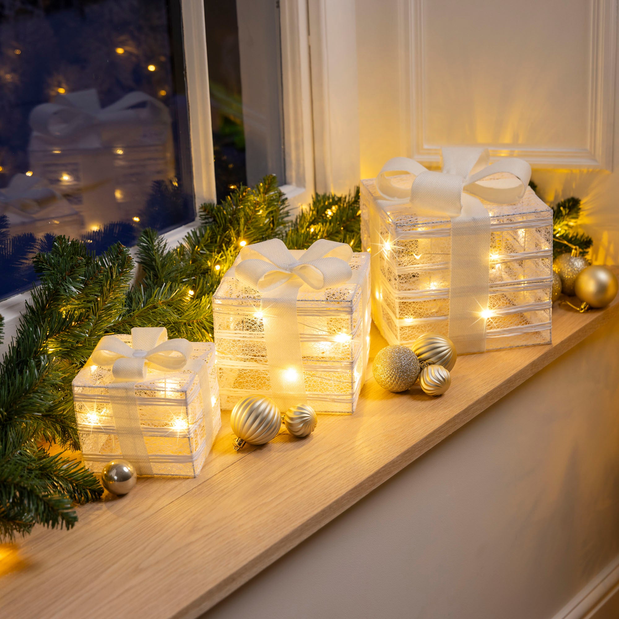 Hessian Christmas Parcel Lights – Set of 3