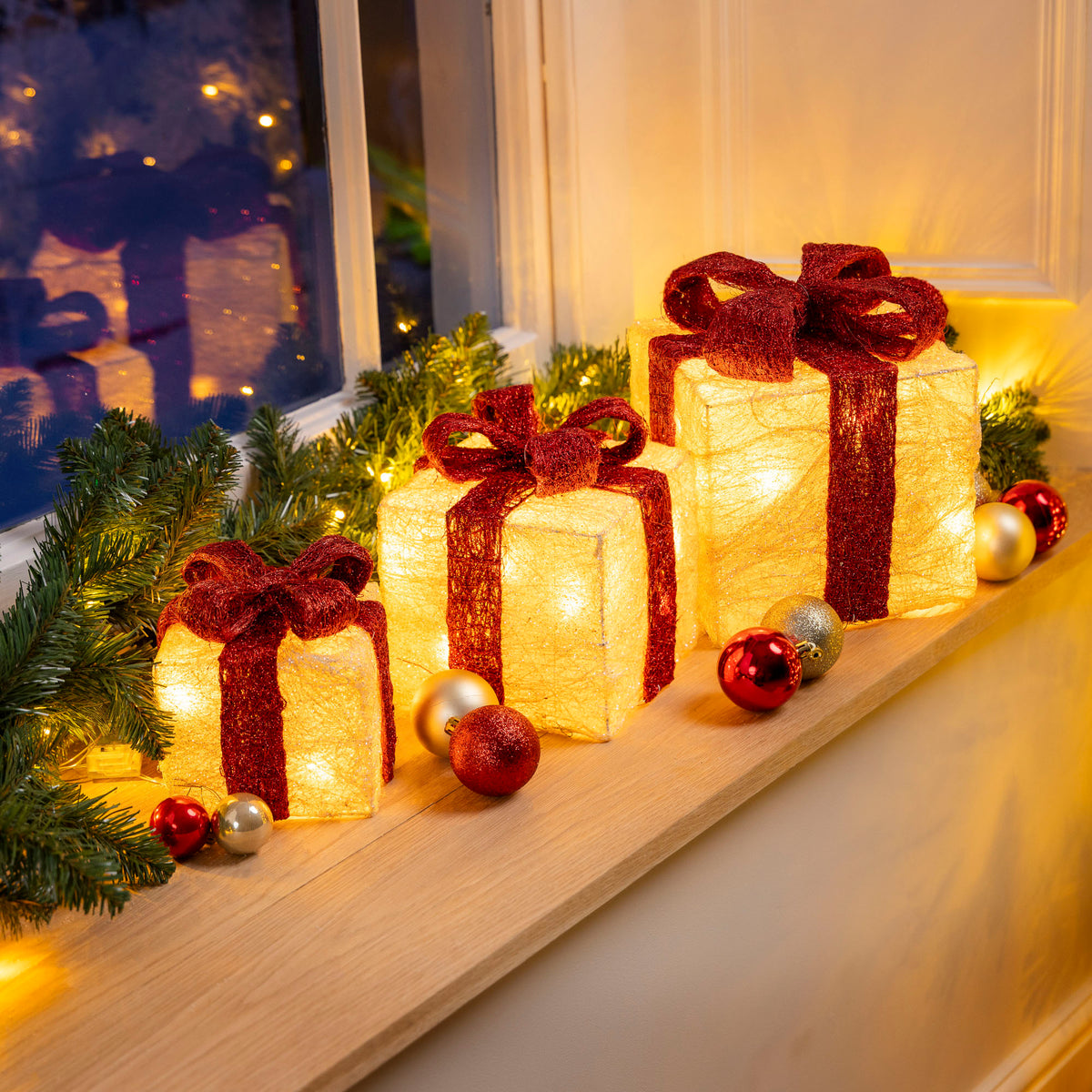 Sisal Light Up Christmas Presents – Set of 3