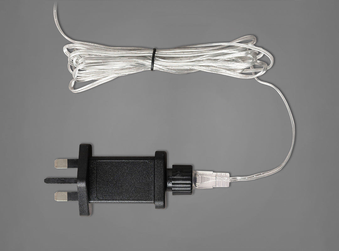 IP44-rated UK transformer plug with 5m clear cable for the Christow Large Iridescent Christmas Tree