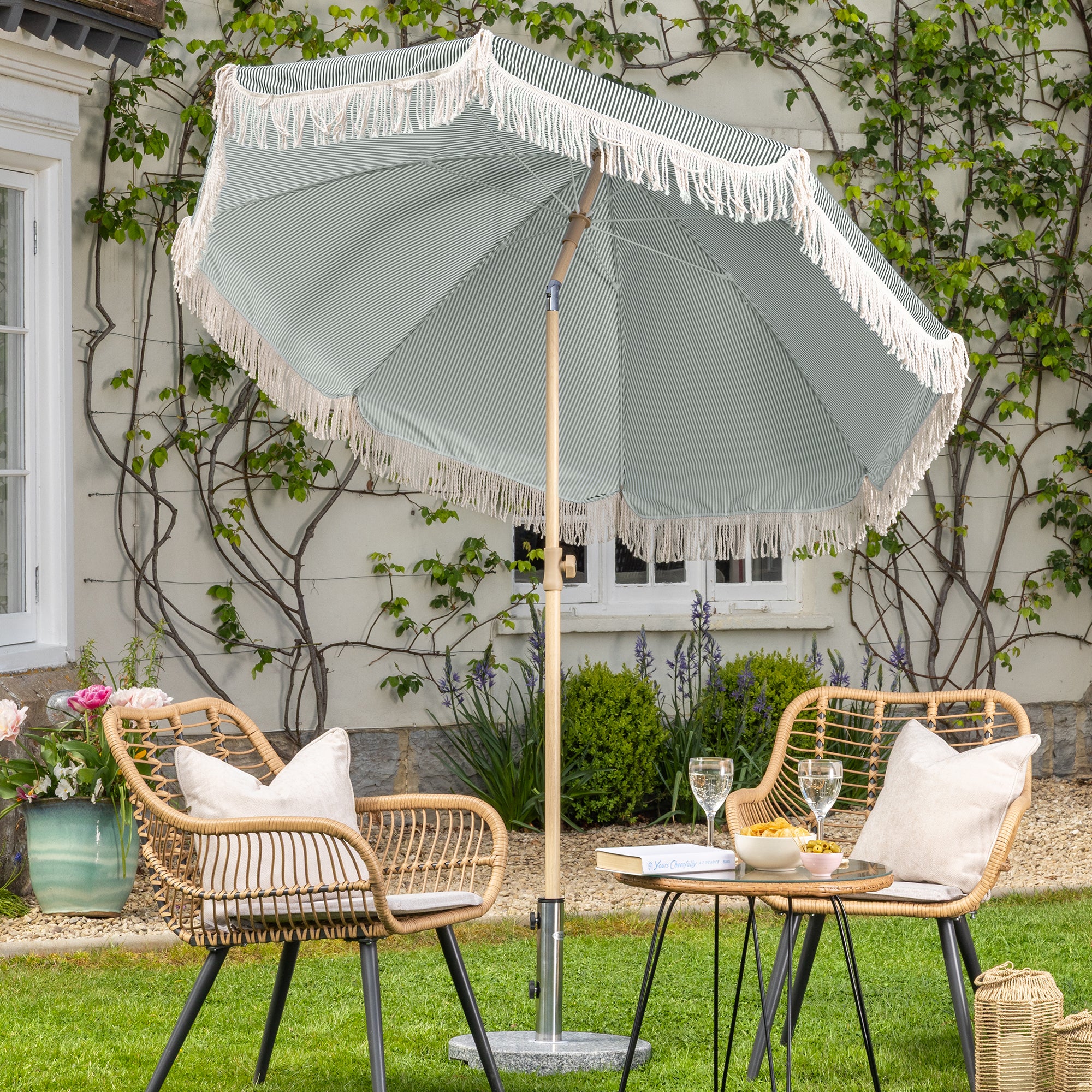 #colour_Striped sage