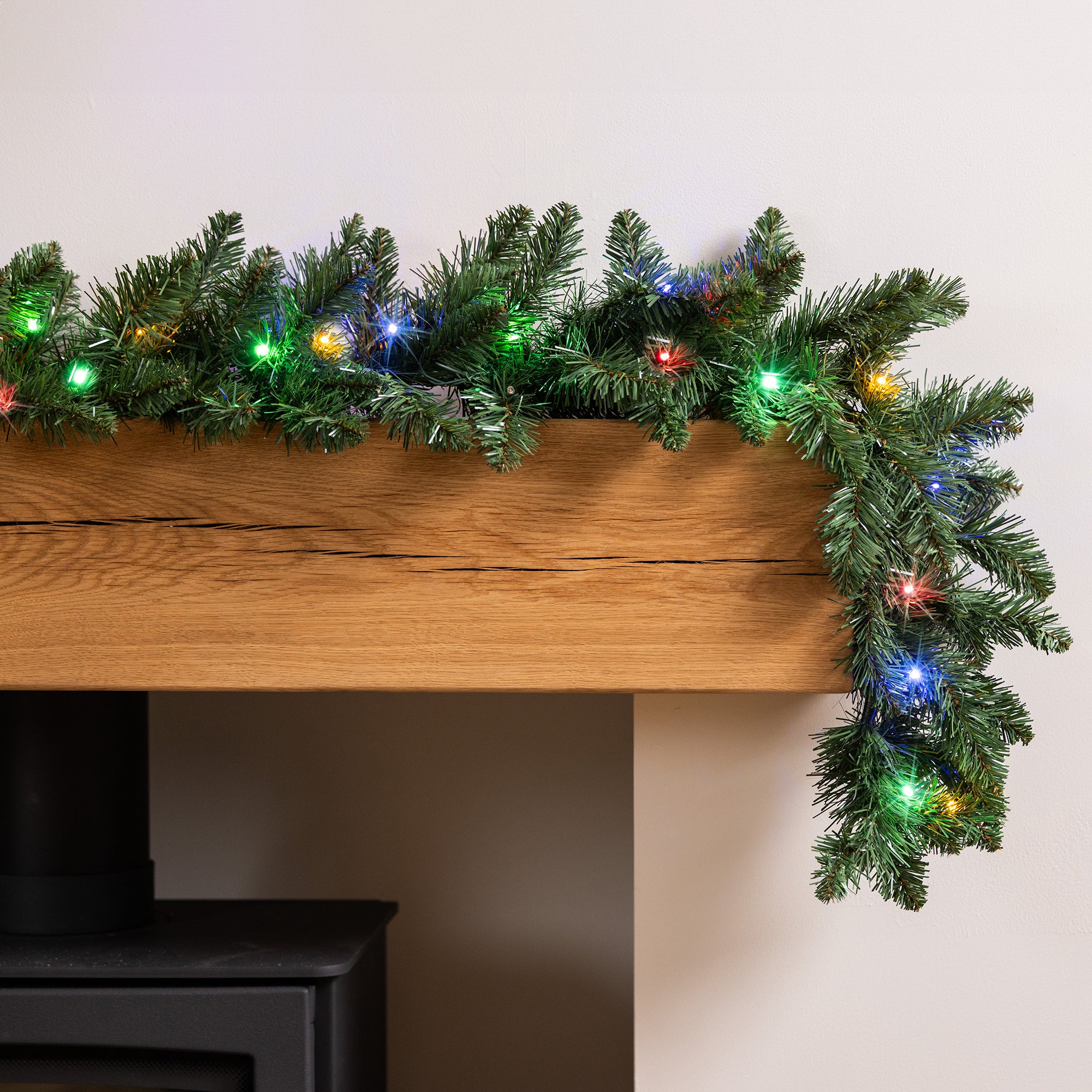 Plain Spruce Pre-Lit Christmas Garland