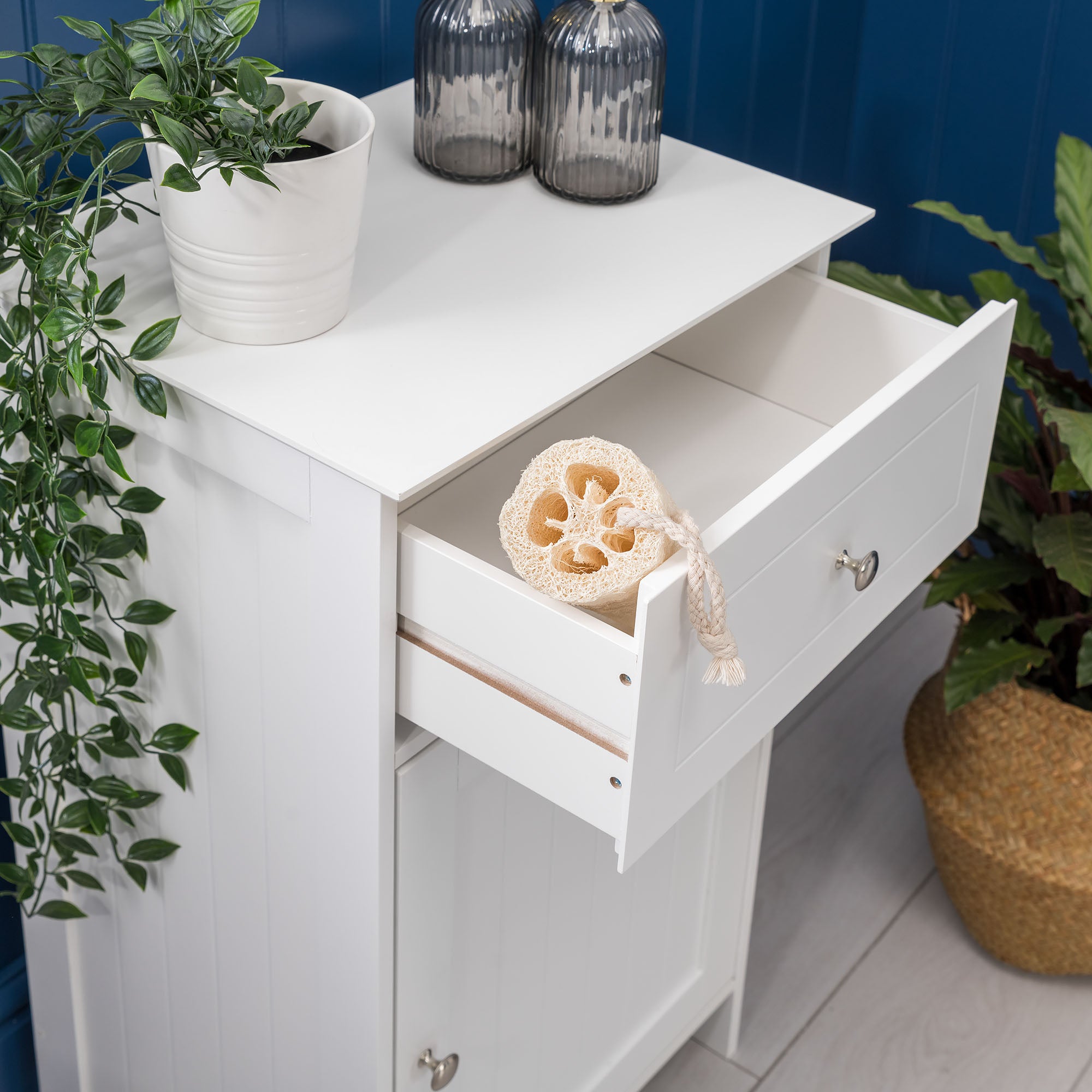 Clovelly White Bathroom Cabinet With Drawer