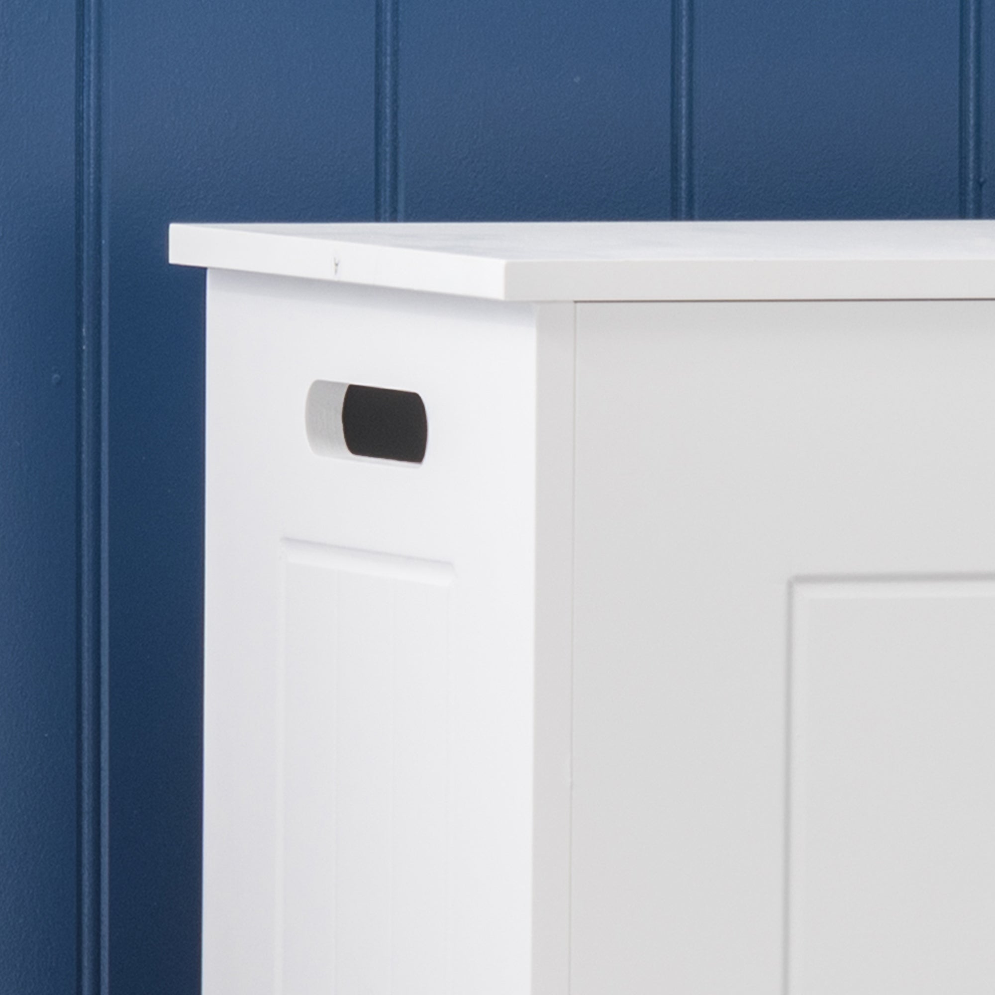 Clovelly White Laundry Hamper With Lid