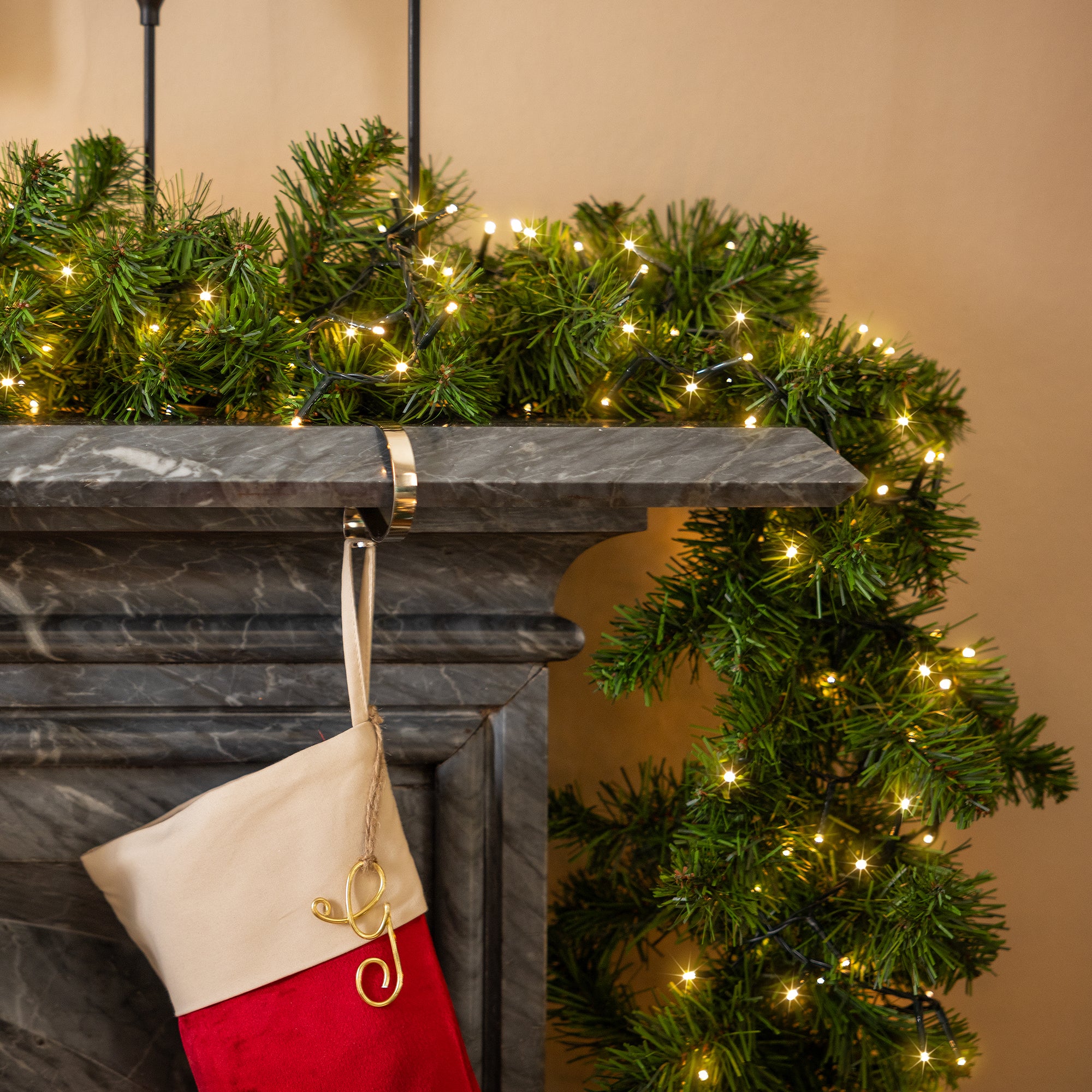 #Lighting Options_Garland with DIY String Lights