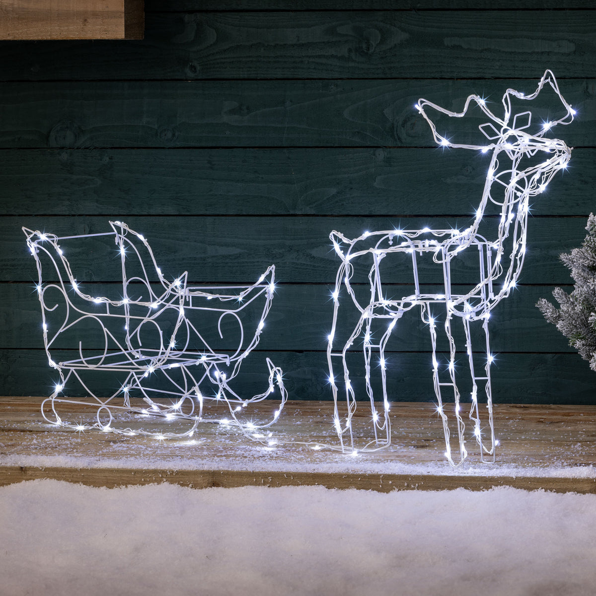 Light Up Wire Reindeer & Sleigh