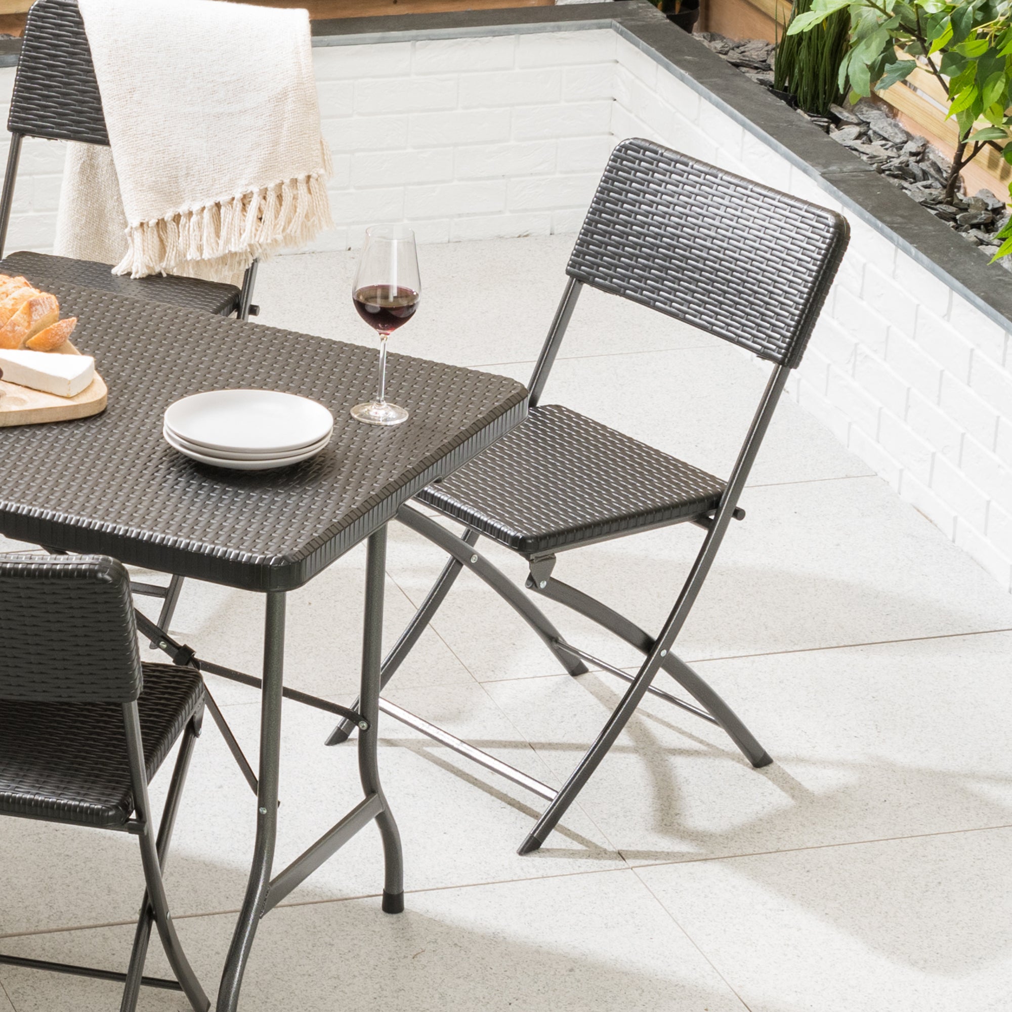 Rattan Effect 4 Seater Dining Set (6ft)